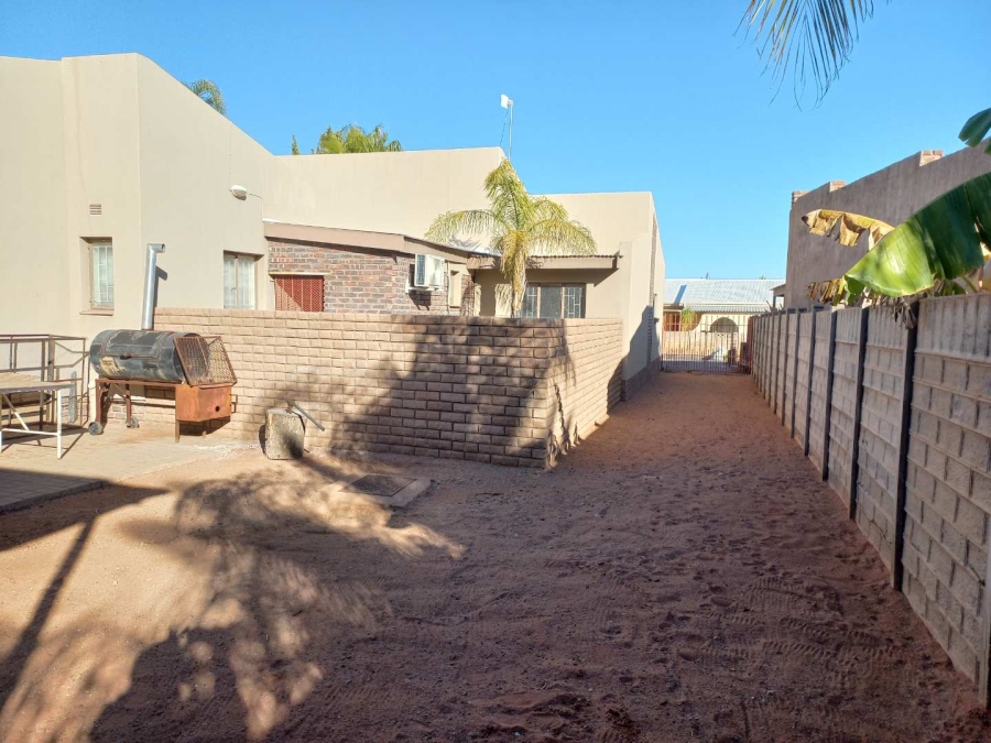 5 Bedroom Property for Sale in Blydeville Northern Cape